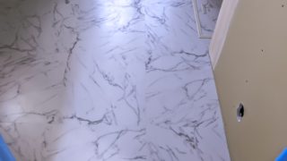 【新築】大蒲の家｜脱衣室の床