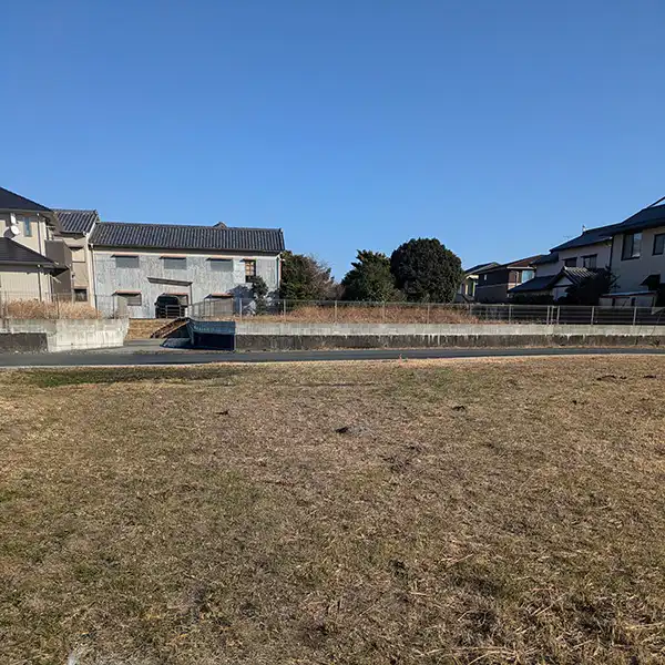 まずは土地探しからスタートしました。縁あって大瀬町に良い土地と巡り合いました。