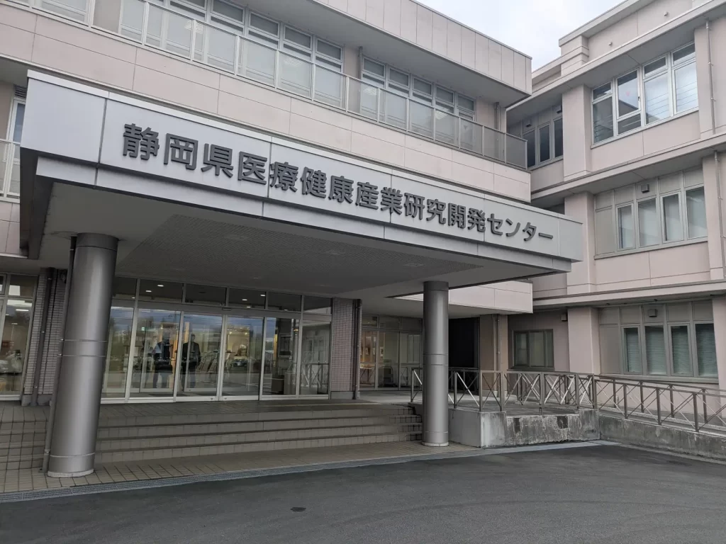 勉強会は静岡県医療健康産業研究開発センターさんで行いました。センター内には自立のための3歩の住まいのショールームもあります。